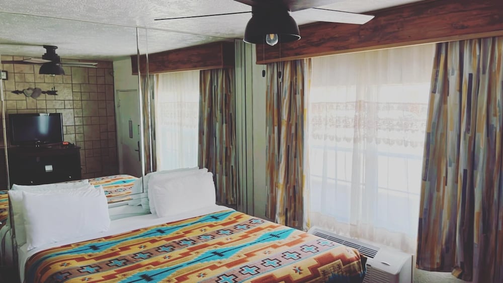 The Classic Desert Aire Hotel - photo 11