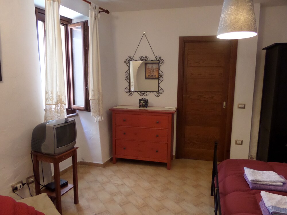 Vicolo della Luna — Castelsardo — photo 4