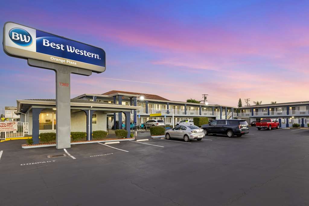 Best Western Orange Plaza - photo 11