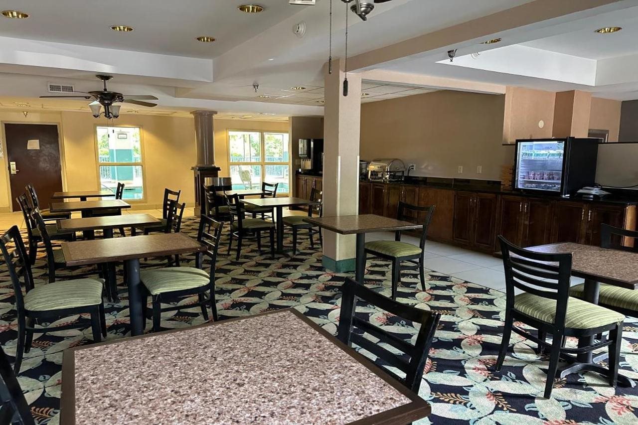 Country Inn & Suites by Radisson Murrells Inlet SC - photo 25