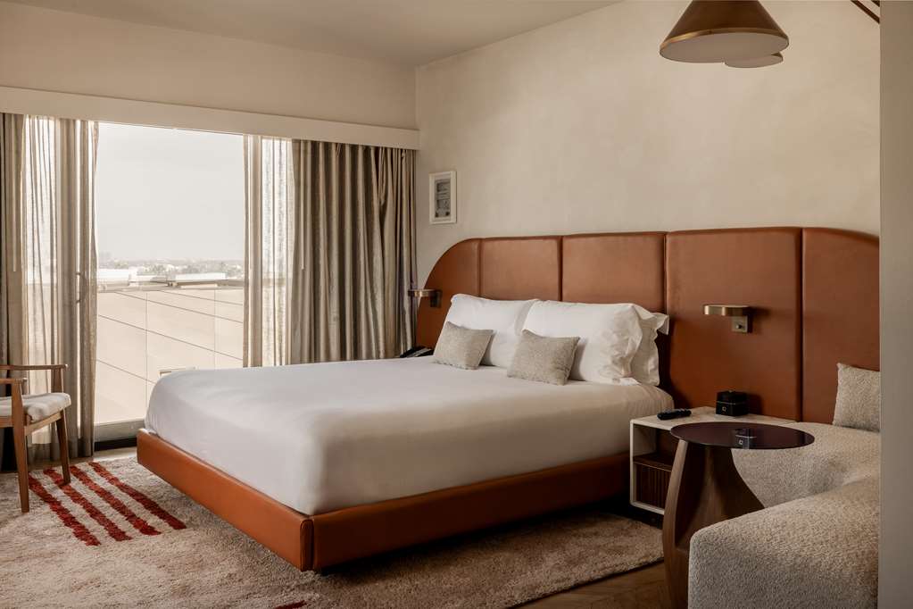 Sixty Beverly Hills - photo 23