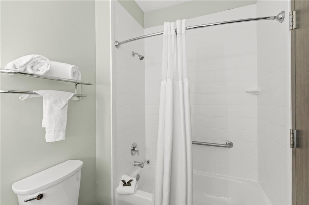 Wingate by Wyndham Humble Houston Intercontinental Airport - photo 31