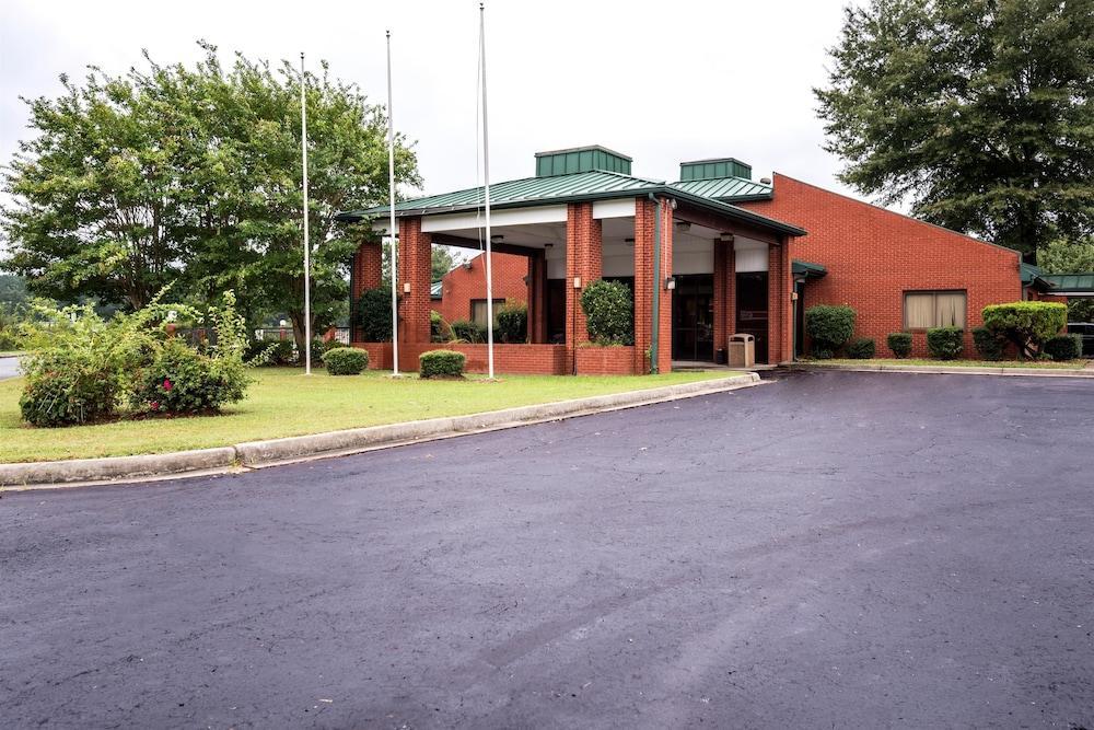 Comfort Inn — hotel in Emporia
