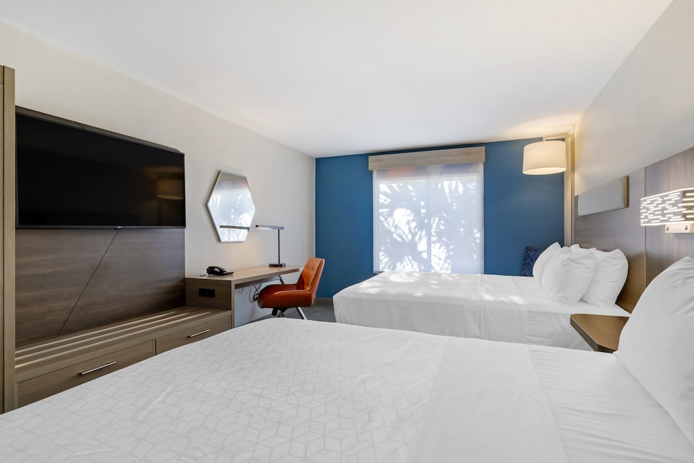 Holiday Inn Express Hotel & Suites The Villages by IHG - photo 8