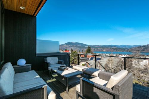 Columbia River Gorge View FOUR Condo — 4-Star Luxury Hotel in Hood River, United States