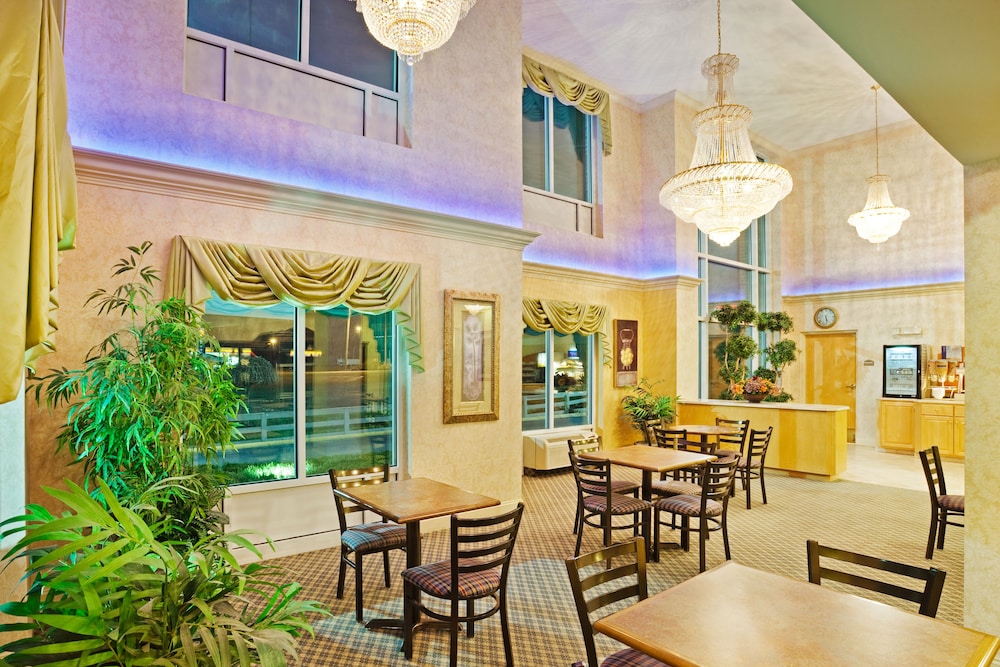 Holiday Inn Express & Suites London by IHG - photo 27