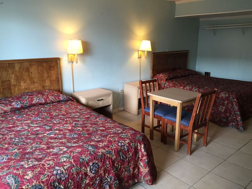 Calypso Motor Inn - photo 31