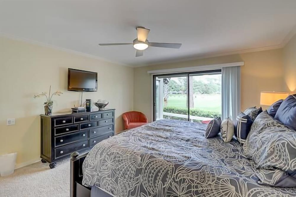 17 Windjammer Ct. at the Sea Pines Resort - photo 5