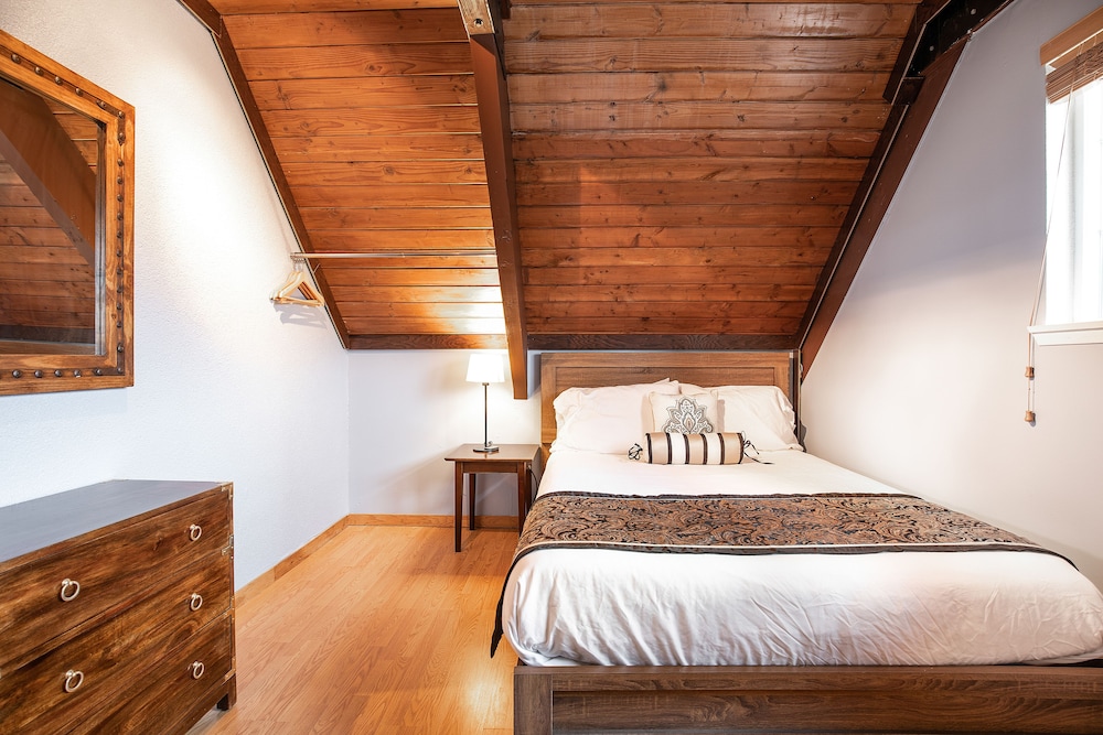 Wanderlust Inn - photo 6