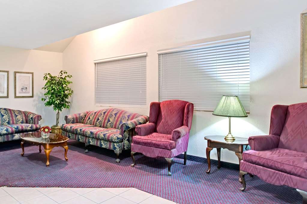 Microtel Inn & Suites by Wyndham Morgan Hill San Jose Area - photo 2