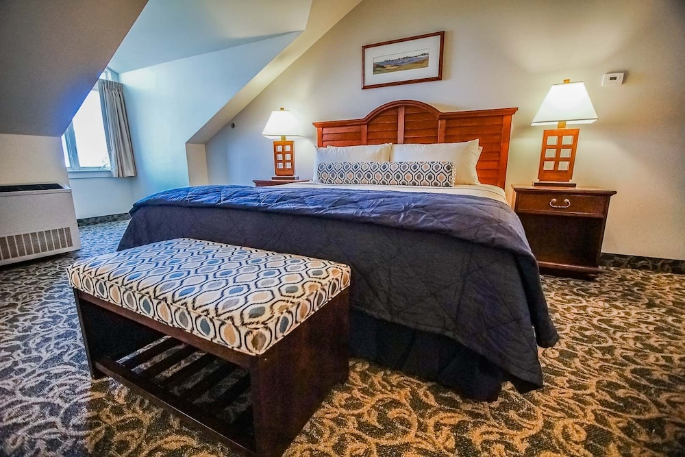 Oceancliff Resort I & II - photo 2