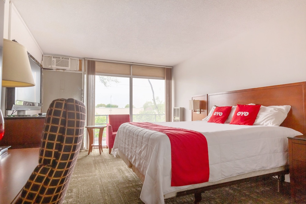Americas Best Value Inn Rockford - photo 15