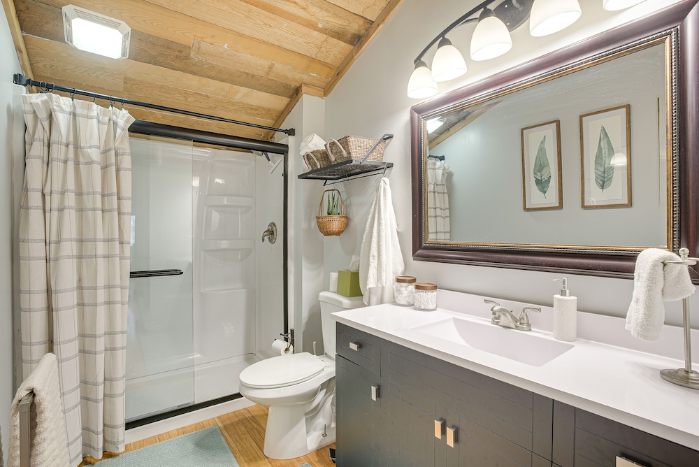Homey Galloway Getaway on Private 7 acre Farm - photo 13