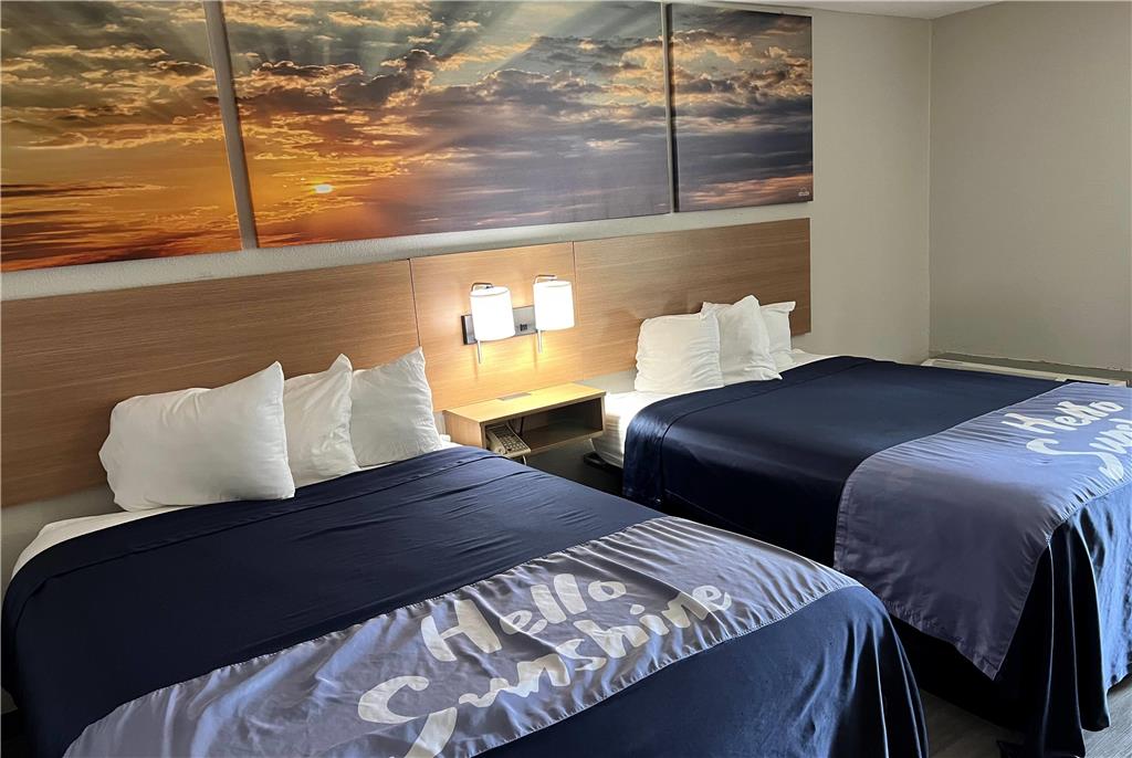 Days Inn by Wyndham West Des Moines Clive - photo 12
