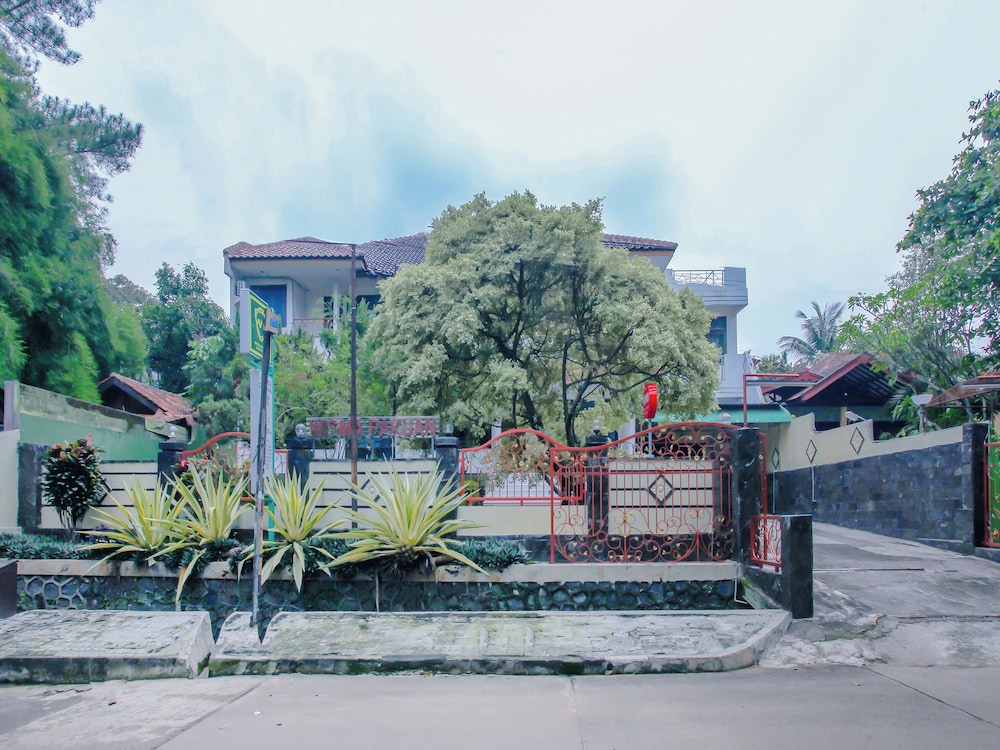 Airy Syariah Pakuan Ciheuleut 12 Bogor in Bogor, Indonesia