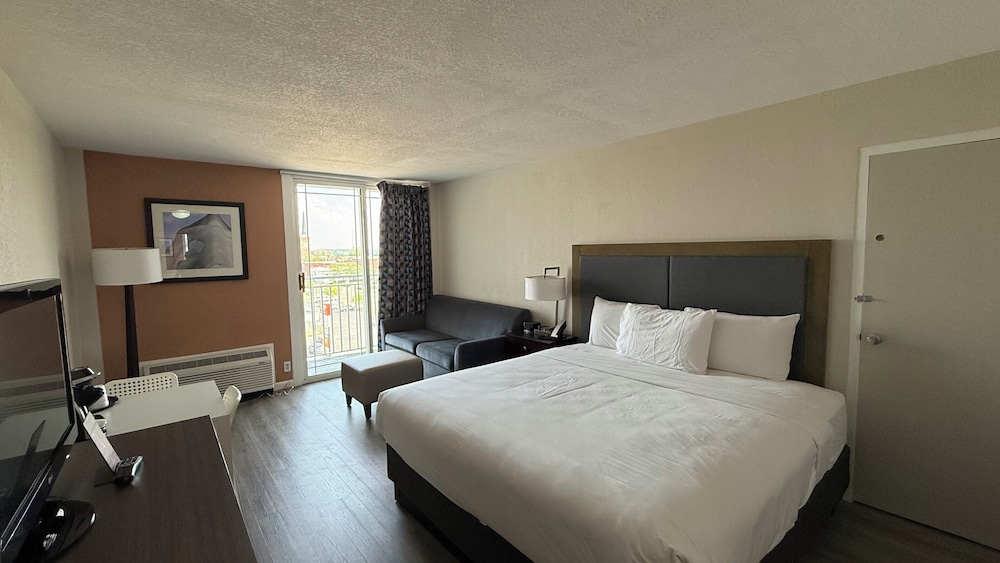 Silver Beach Hotel - photo 14
