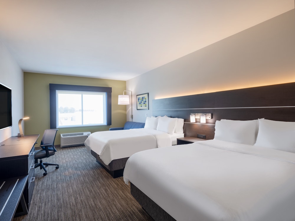 Holiday Inn Express & Suites Watertown by IHG - photo 18