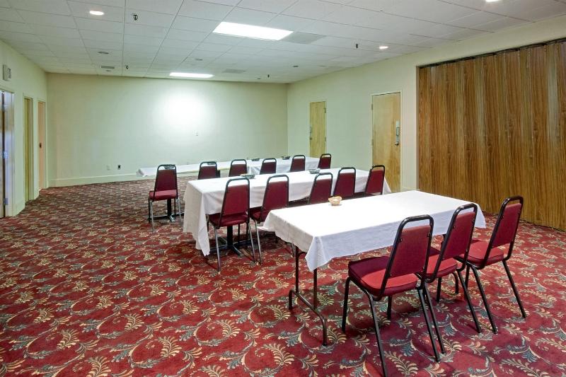 Americas Best Value Inn Forest - photo 24