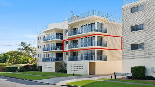 Windbourne unit 4 Golden Beach QLD — hotel in Golden Beach