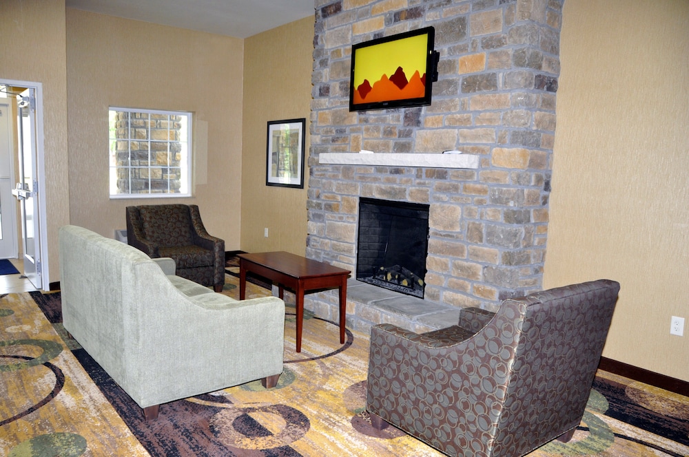 Cobblestone Inn and Suites Holyoke - photo 36