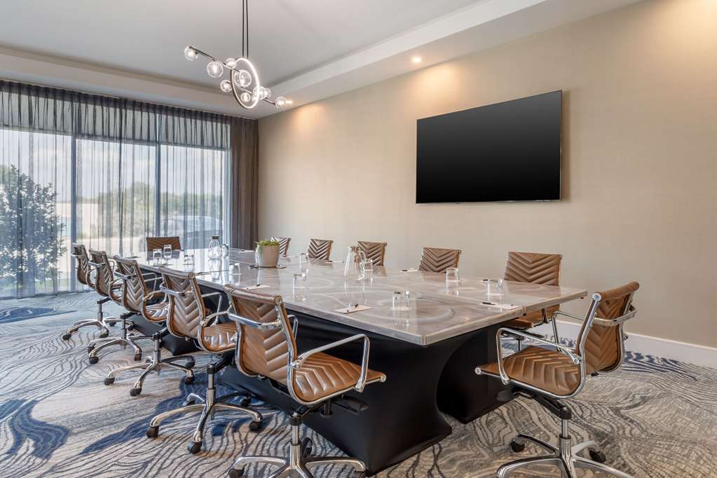 Cambria Hotel Waco University Riverfront - photo 47
