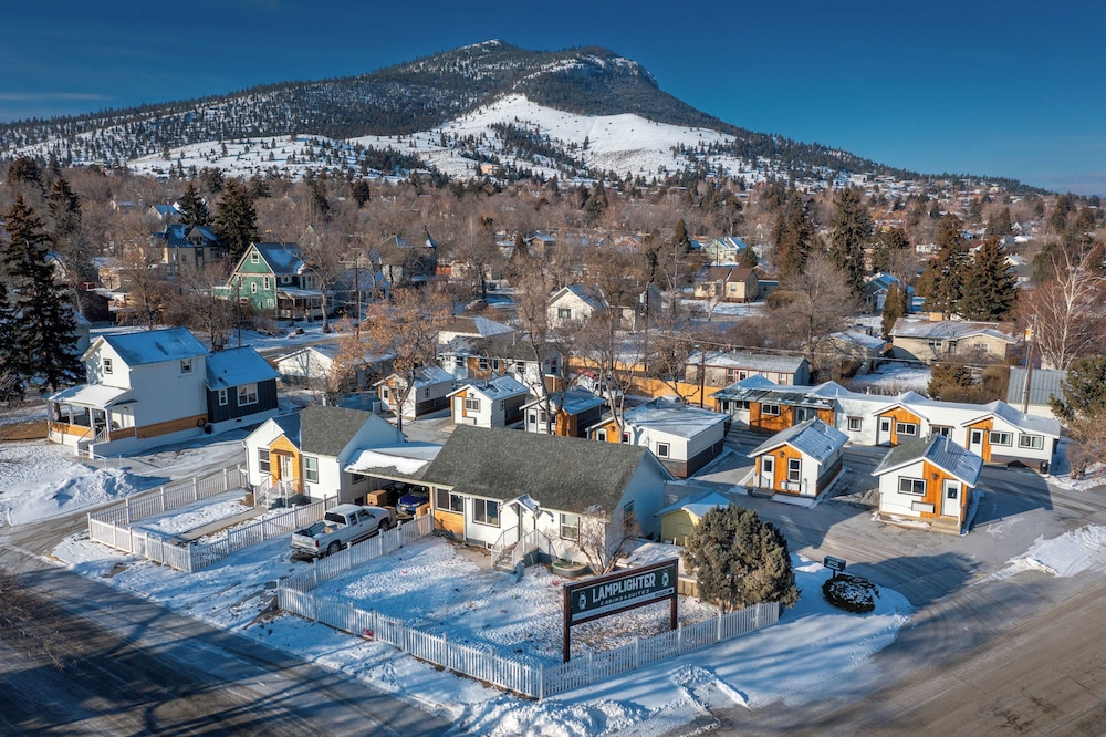 Lamplighter Cabins & Suites - photo 93