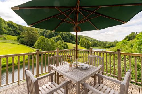 Lakeside Cottage — 4-Star Luxury Hotel in Painswick, United Kingdom