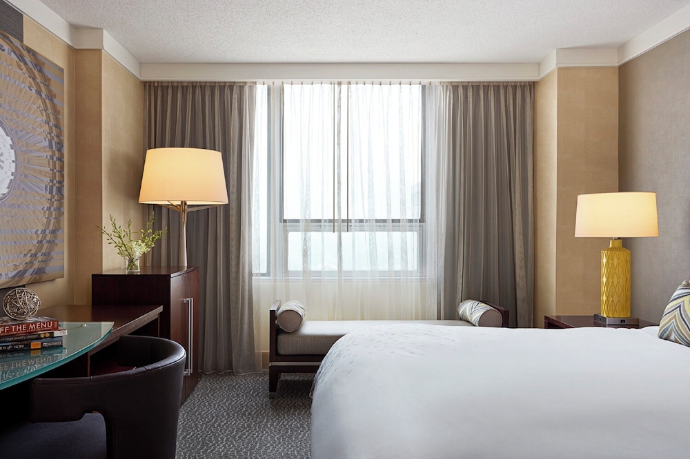 Renaissance Columbus Downtown Hotel - photo 15