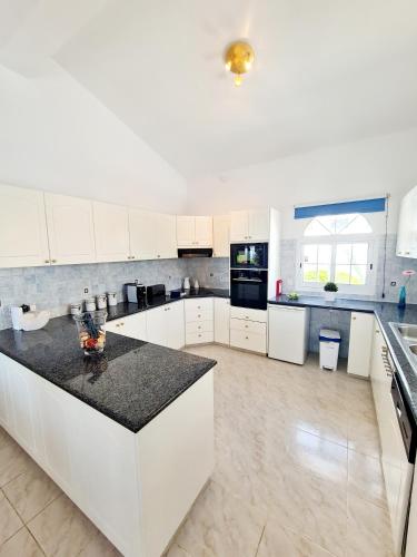 Villa Elysium 3 Bedrooms Pool Sea View & Wifi