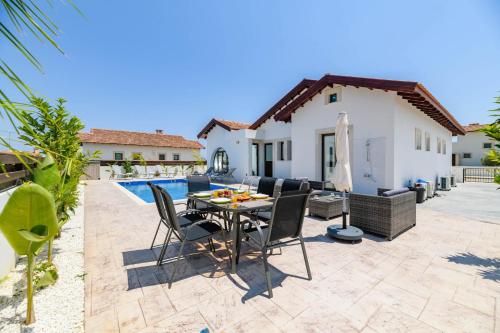 Kymma Holiday Homes