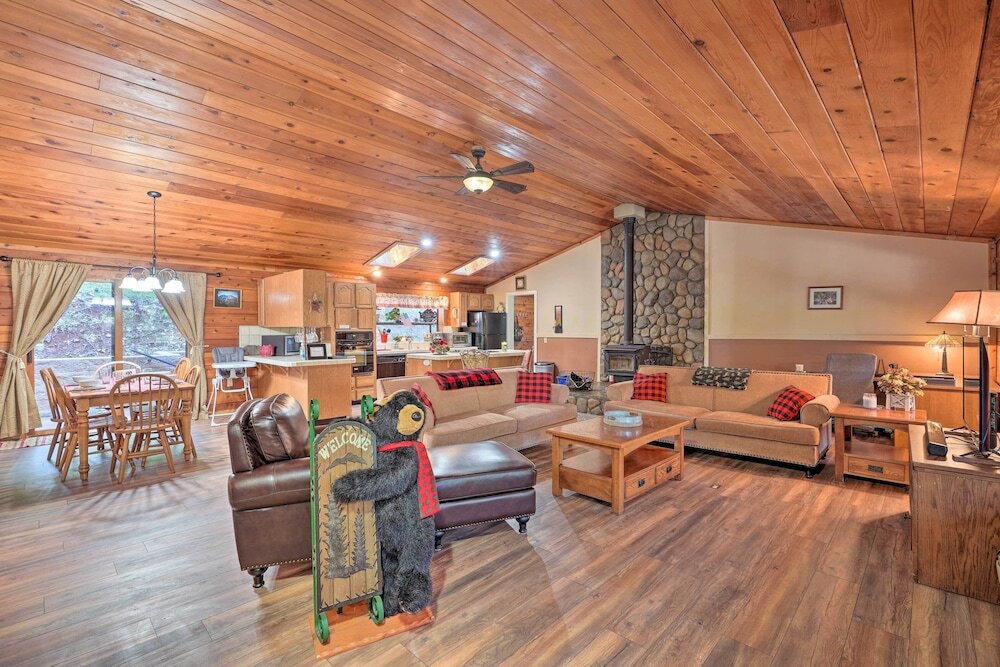 11 Mi to Apple Hill: Pollock Pines Resort Cabin - photo 10