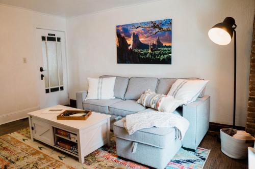 Miners Bend Historic Locale Scenic Workspace — 4-Star Luxury Hotel in Colorado Springs, United States