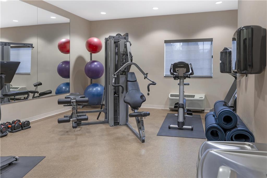 Best Western Plus Vineyard Inn & Suites - photo 44