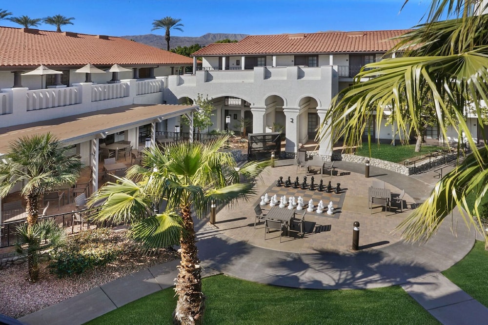 Embassy Suites by Hilton Palm Desert - photo 43