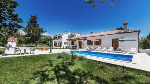 Villa Ana by Villas Holiday — 4-Star Luxury Hotel in Labin, Croatia