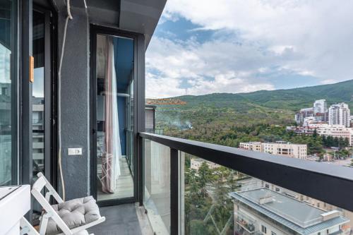 Art inspired Modern Flat near VAKE PARK with WIFI