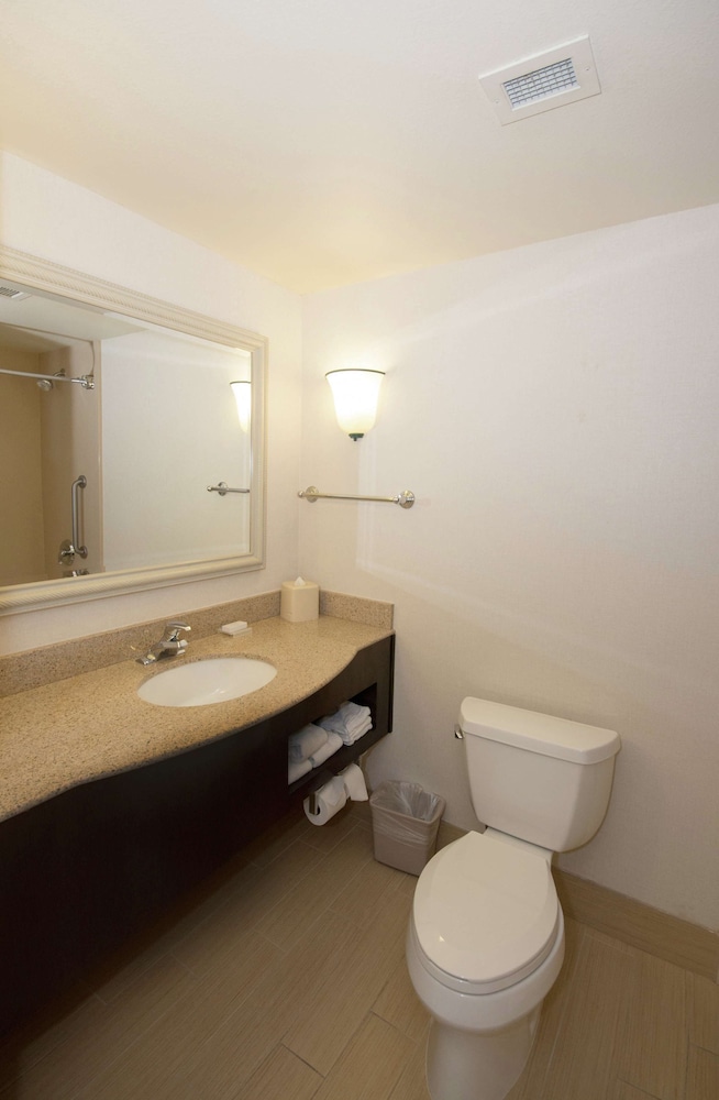 Hilton Garden Inn Palm Springs Rancho Mirage - photo 24