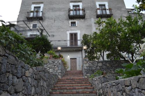 Palazzo Crocco — 4-Star Luxury Hotel in Licusati, Italy