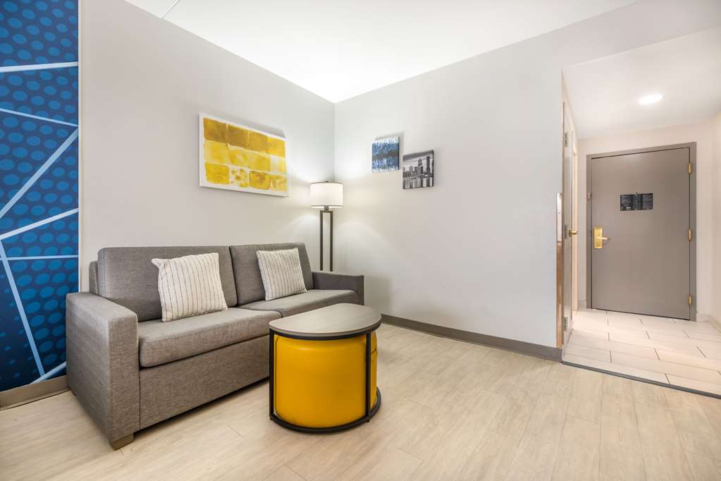 Comfort Suites Louisville Airport - photo 13