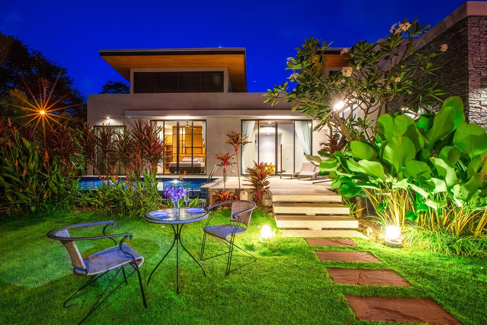 Villa Kundur — 4-Star Luxury Hotel in Rawai, Thailand