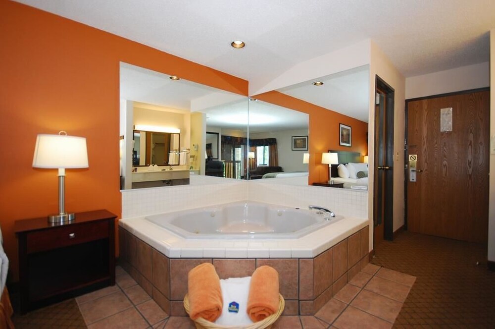 Baymont by Wyndham Delaware - photo 8
