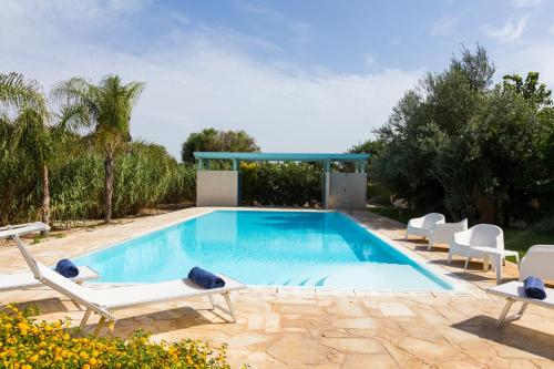 Villa Dafne — 4-Star Luxury Hotel in None, Italy
