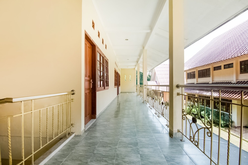Oyo 3335 Wisma Langen Werdhasih — Semarang