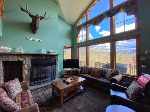P5 Ski in Ski out rare find Presidential View single family with garage pool table ping pong - photo 40