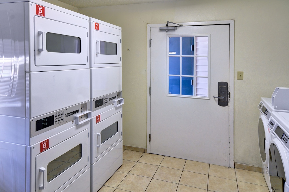 InTown Suites Extended Stay Dallas TX Garland - photo 24
