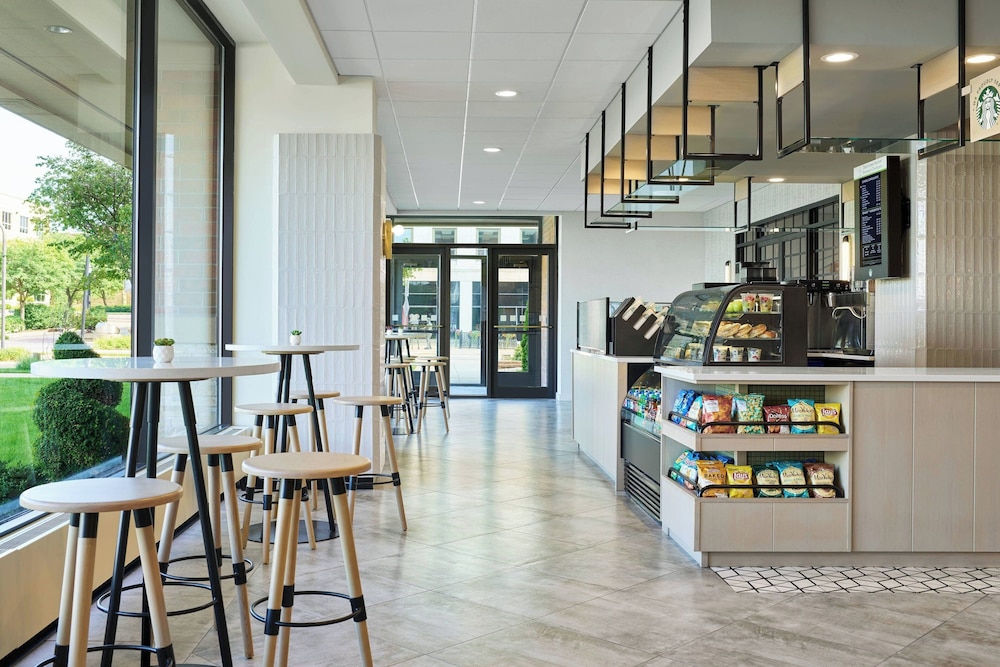 Delta Hotels by Marriott Muskegon Convention Center - photo 34
