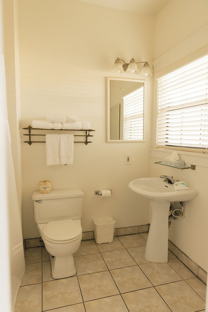 Historic Santa Maria Inn - photo 37
