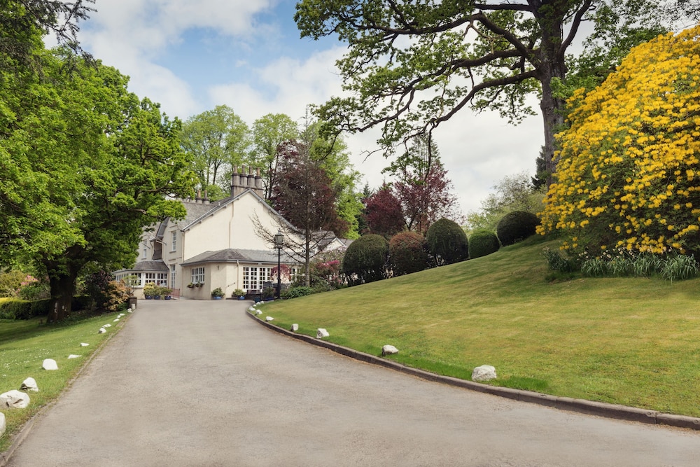 Briery Wood Country House Hotel — 4-Star Luxury Hotel in Windermere, United Kingdom