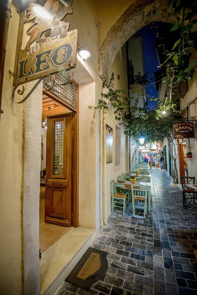 Leo Hotel - carbon neutral hotel in Rethymno