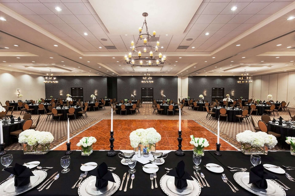 Hilton Garden Inn Denison Sherman At Texoma Event Center - photo 28